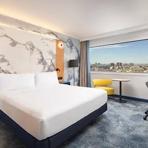 hilton-barcelona.catalonia-hotels.com/